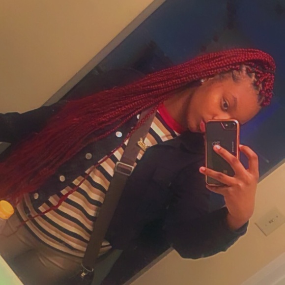 Meet your Posher, Ciani - Picture 1 of 1